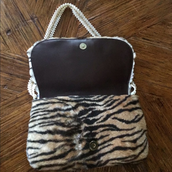 LUCA LUCA Fur Flap Pearl Beaded Shoulder Bag sz39 - Picture 8 of 13